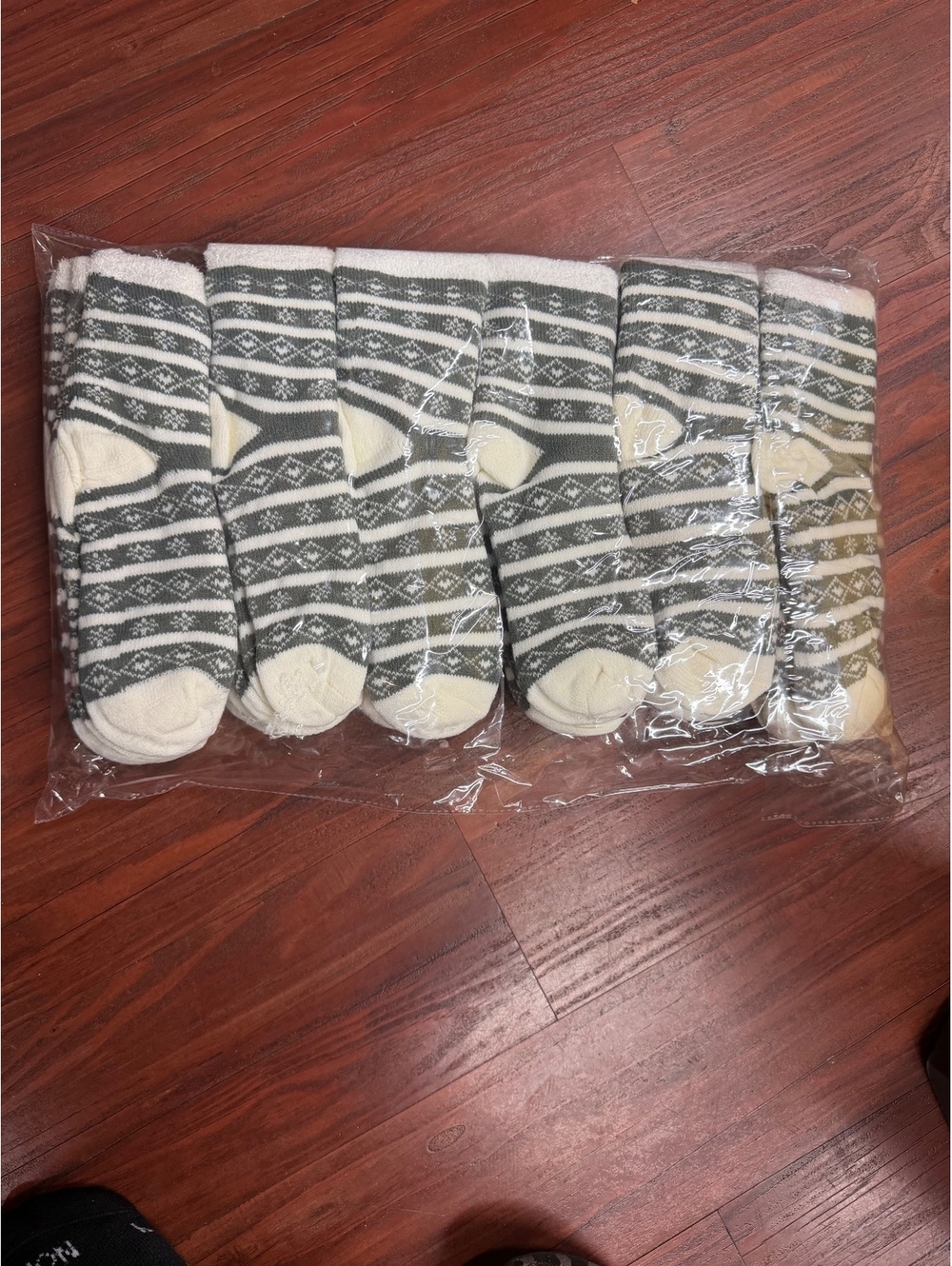 Nicole Miller New York 12-Pair Cozy Double Layer Socks Gray White
